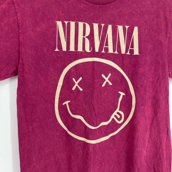 Officially Licensed Nirvana Nevermind Smiley Grunge Tee Magenta Acid Wash Medium - Picture 5 of 6